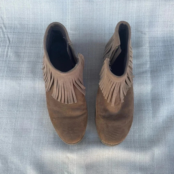 Women's Fringe Ankle Booties - Sz. 8 - Picture 1 of 4